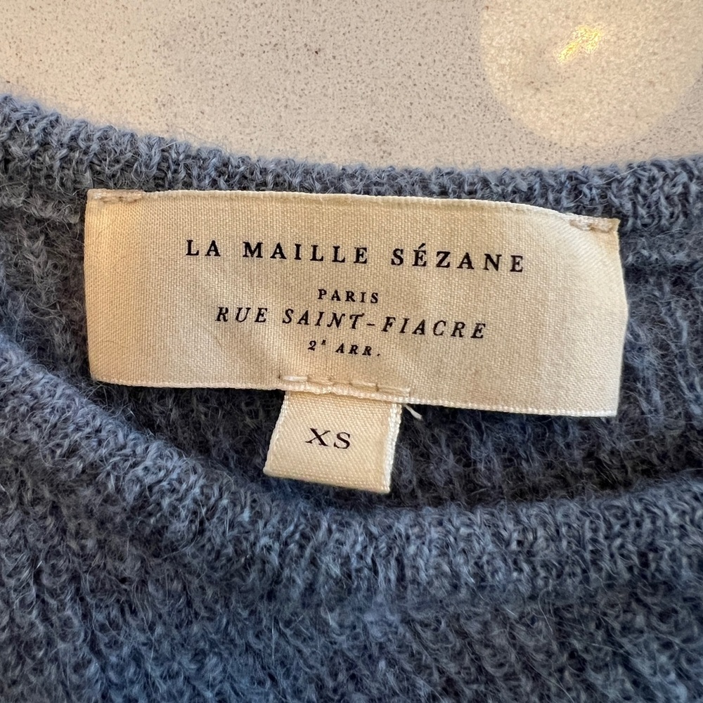 Sezane Gaspard Cardigan
Sweater - vintage Blue